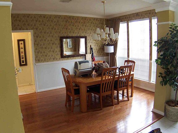 3rd image of 4102 Echo Mountain Dr