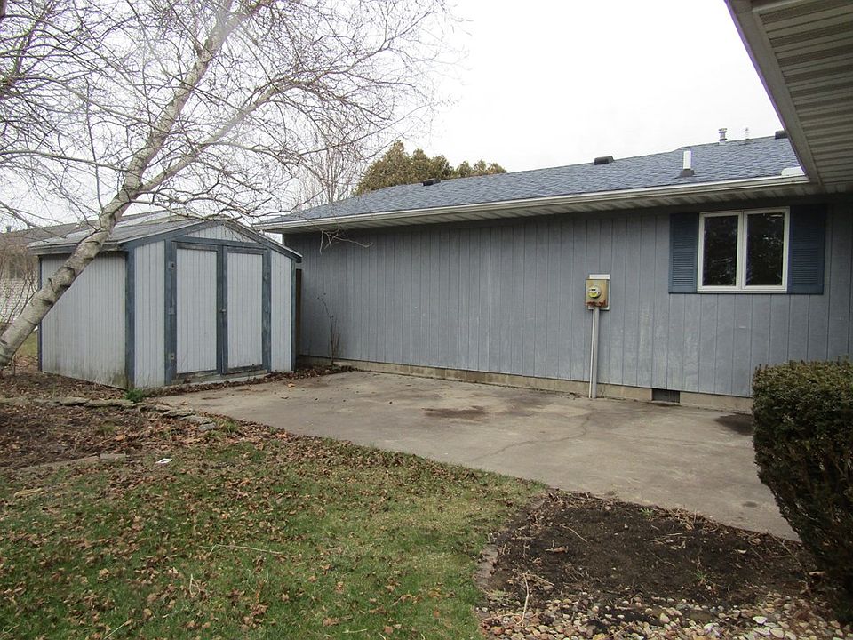 407 E Ririe Pl, Flanagan, IL 61740 Zillow