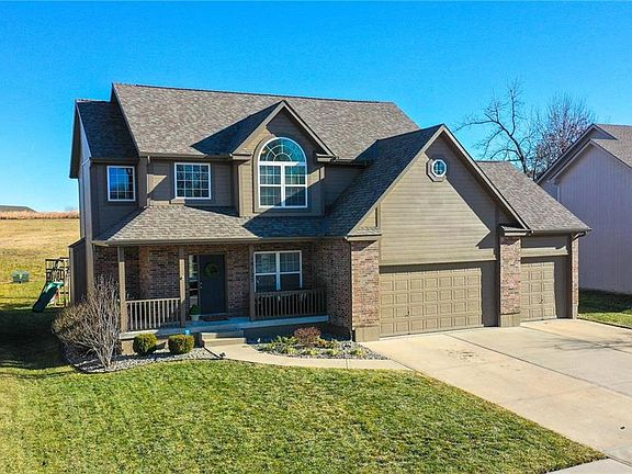 2nd image of 18125 Rollins Dr