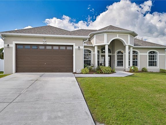 2nd image of 4202 SW 25th Ct
