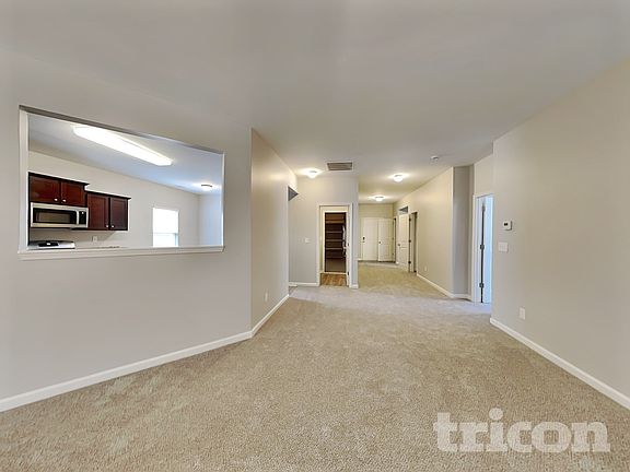 2nd image of 38 Ponders Rd SE