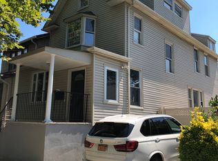 913 Hollywood Ave, Bronx, NY 10465