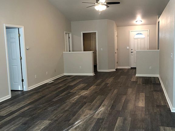 4th image of 1307 Chichester Dr