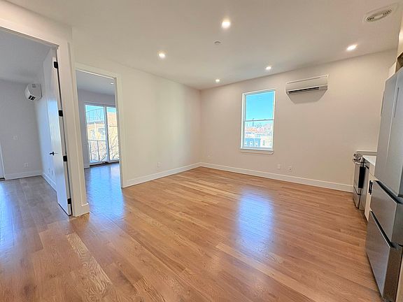 4th image of 717 5th Ave #3
