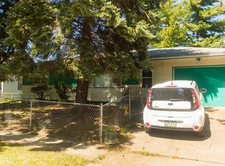 915 Laurel St, Des Moines, IA 50314