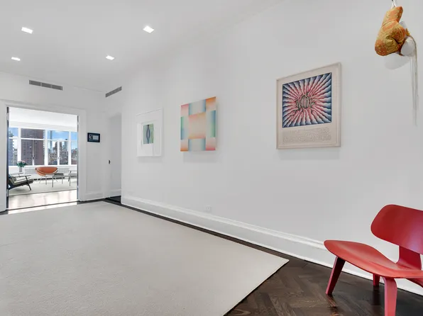 1220 Park Avenue image 14 of 18