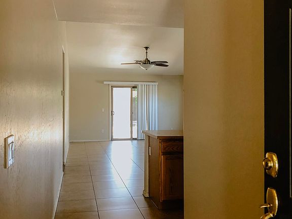 3rd image of 13975 W Port Royale Ln