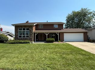 408 S Brookshore Dr, Shorewood, IL 60404