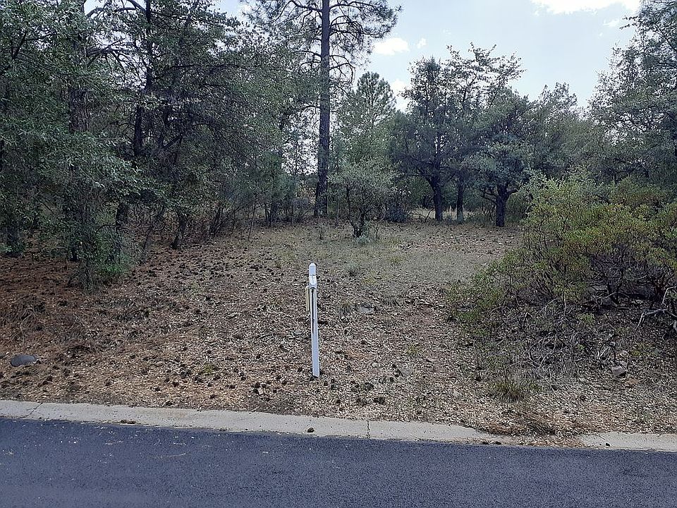 1st image of 1046 Hyland Cir