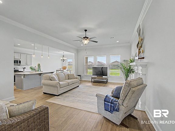 5th image of 848 Connolly Ave