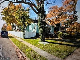 1st image of 2711 Grindon Ave