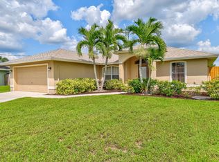 1661 SW Cefalu Cir, Port Saint Lucie, FL 34953