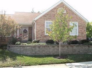 180 Kehrs Mill Bend Dr, Ballwin, MO 63011