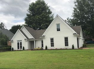 9135 Lakeside Dr, Olive Branch, MS 38654