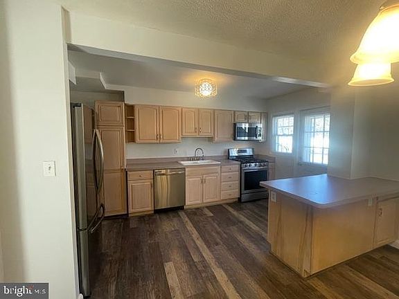 5th image of 329 Leeanne Rd
