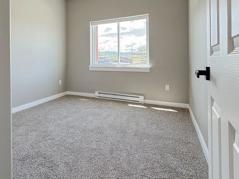 941 Covey Run Rd #212 — Photo 14