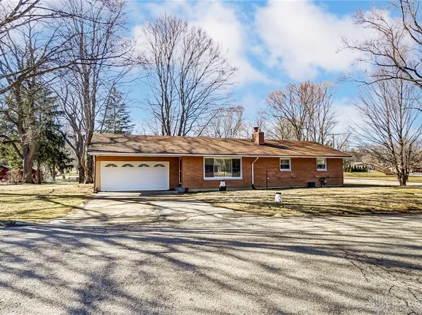 5981 Ashbrook Cir, Dayton, OH 45415