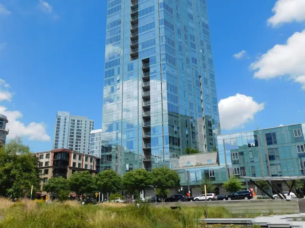 1075 NW Northrup St Floor 16, Portland, OR 97209