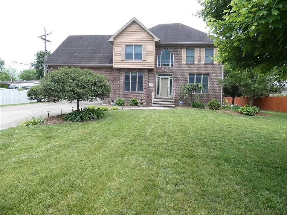 1st image of 760 Coventry Dr