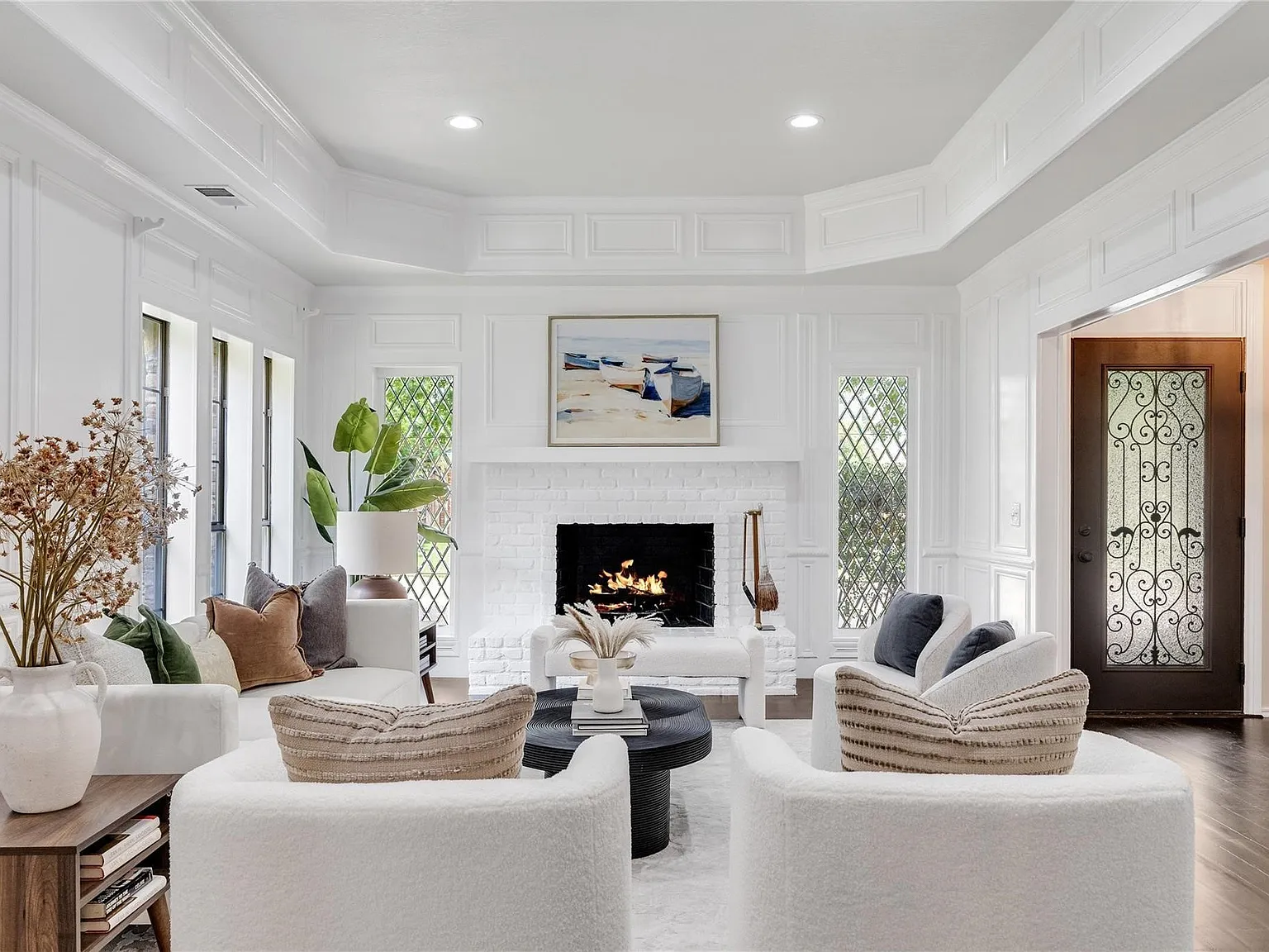4 bed, 3.5 bath, 2551 sqft, $3,500 — Photo 1
