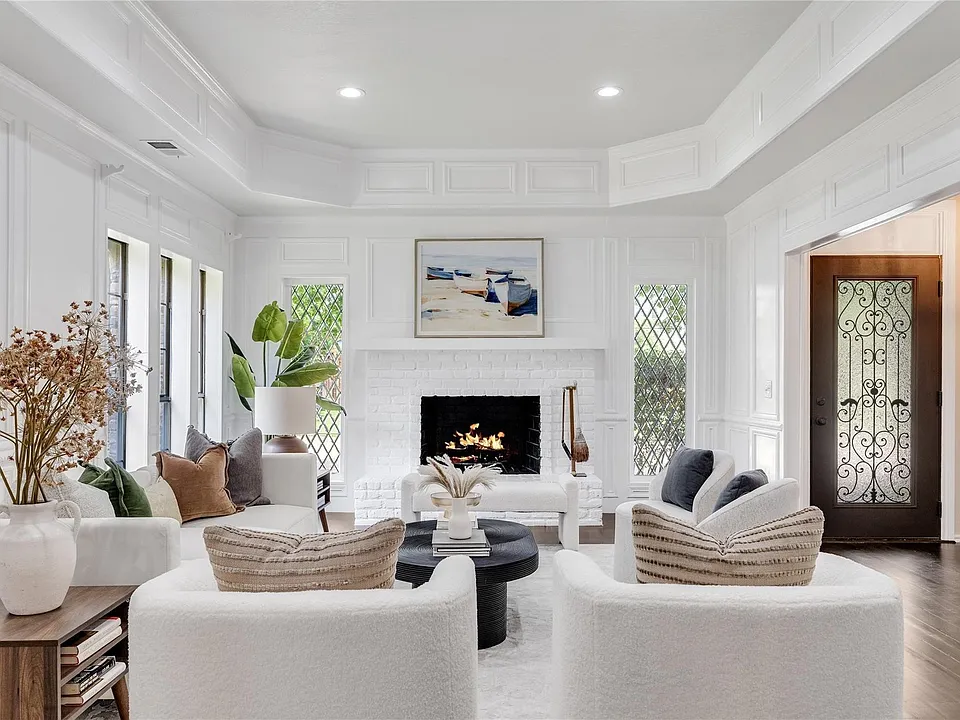 4212 Joshua Ln