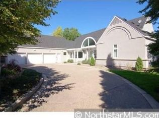 3558 Oakton Dr, Minnetonka, MN 55305