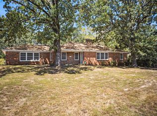 7520 W Markham St, Little Rock, AR 72205