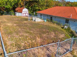 1097 Susan Rd, Lake Ozark, MO 65049