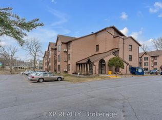 9 Centre St S #104, Greater Napanee, ON K7R3X3