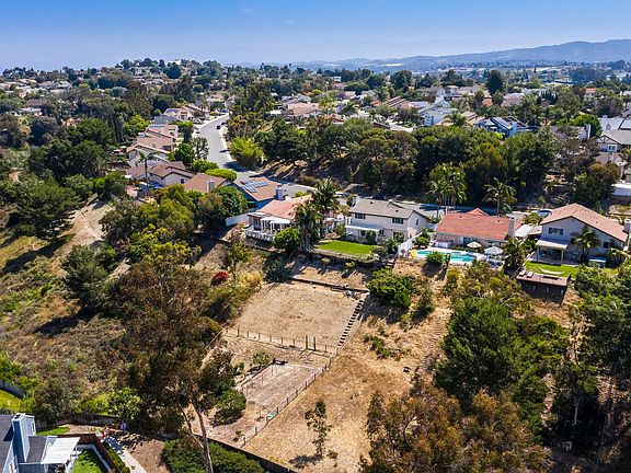 3rd image of 1649 Havenwood Dr