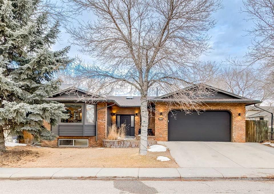 1st image of 76 S Sunmount Rd SE