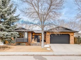 76 S Sunmount Rd SE, Calgary, AB T2X 2M7