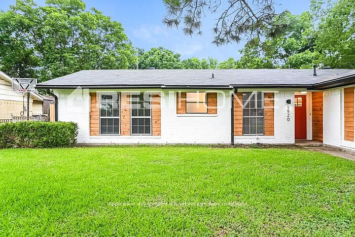 Building Photo - 9920 Bluffcreek Dr