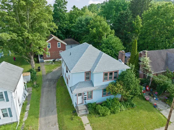 204 Prospect St, Endicott, NY 13760