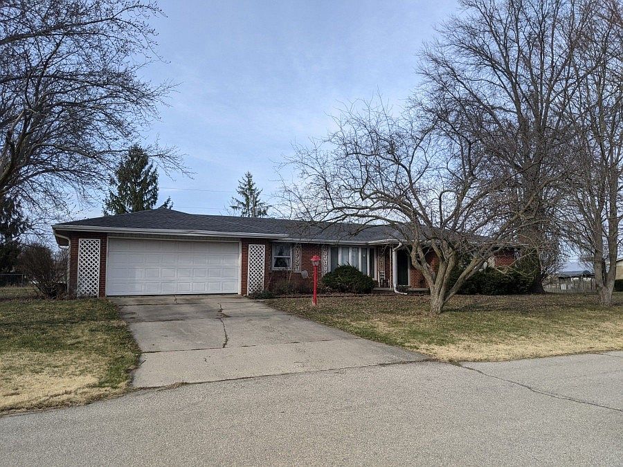 1st image of 305 Buckingham Dr
