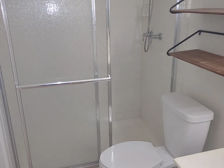 322 Esquina Dr — Photo 16