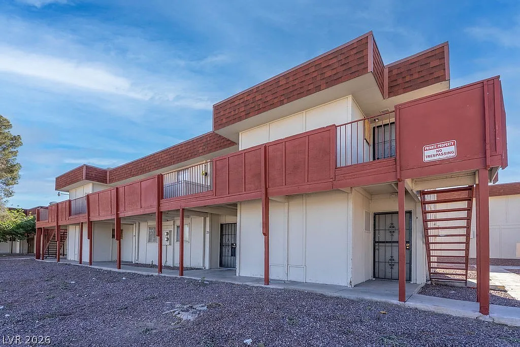2 bed, 2.0 bath, 862 sqft, $700 — Photo 4