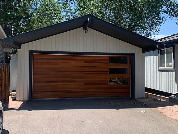3rd image of 2575 Juniper Ave