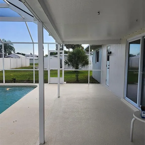2441 Beacon Dr — Photo 3