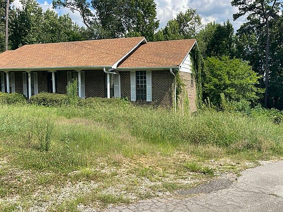 2nd image of 1801 Hatchet Ave