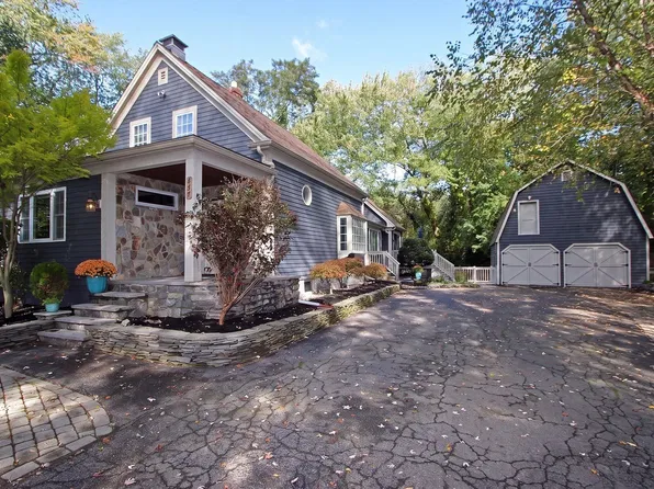 427 Bedford St, Lakeville, MA 02347