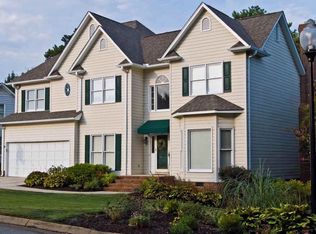 308 Woodway Dr, Greer, SC 29651