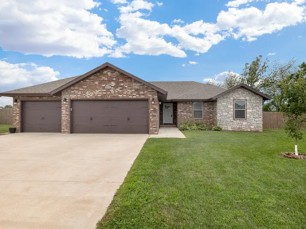 232 W Canterbury Lane, Willard, MO 65781