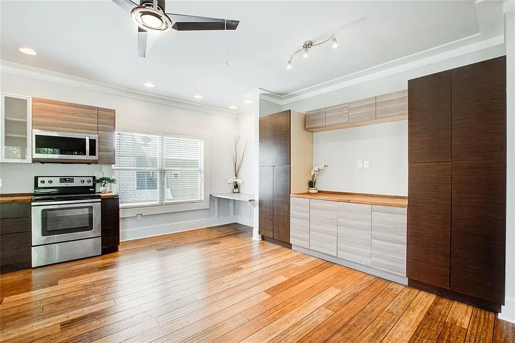 Studio, 1.0 bath, 467 sqft, $1,350 — Photo 4