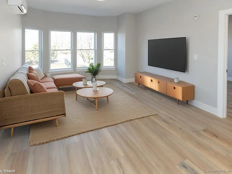 300 Harbour Close #B-34 — Photo 7