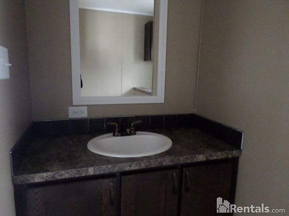 5th image of 120 Greenview Blvd