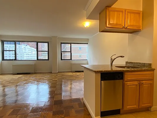 Rented by REAL New York | media 9