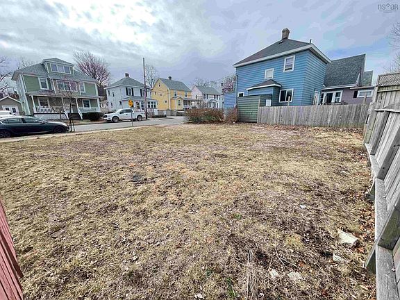 3rd image of 67 Lorway Ave