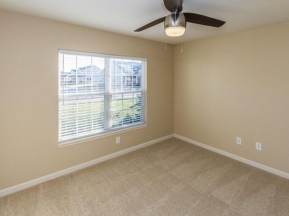 4th image of 2340 Verbena Dr