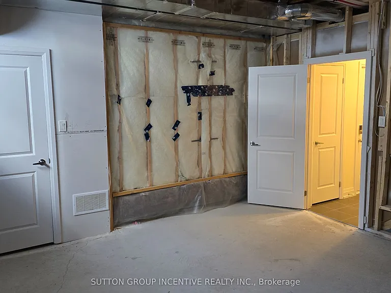 47 Bearberry Rd — Photo 20